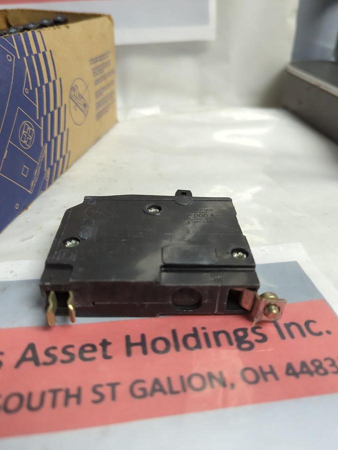 SQUARE D,QOB120,BOLT-ON CIRCUIT BREAKER 1-POLE 20 AMP PACK OF 10 NOS