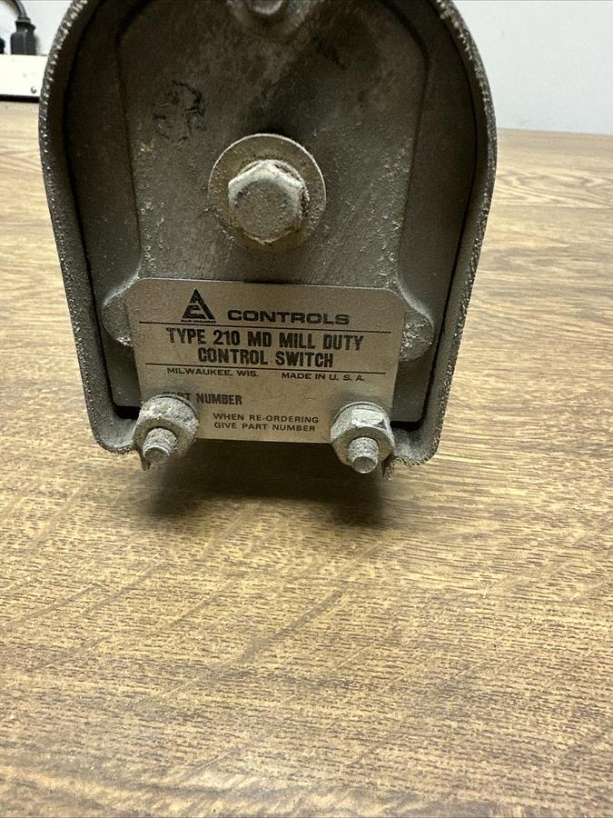 Used Allis Chalmers,14-239-437-502,210 MD Mill Duty Control Switch
