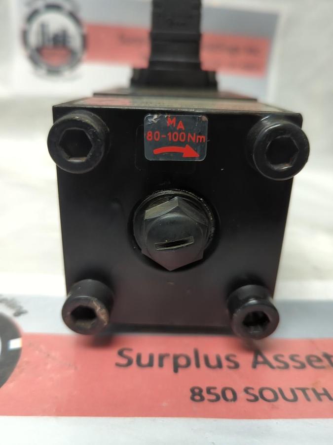 Used EMG,SV 1-10/4/100/6,PROPORTIONAL DIRECTIONAL SERVO VALVE 0.3A 40OHM PRE-OWNED