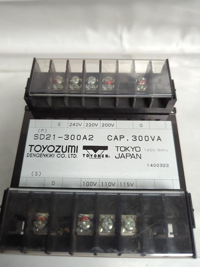 Used TOYOZUMI,SD21-300AZ,TRANSFORMER CAP 300VA PRE-OWNED