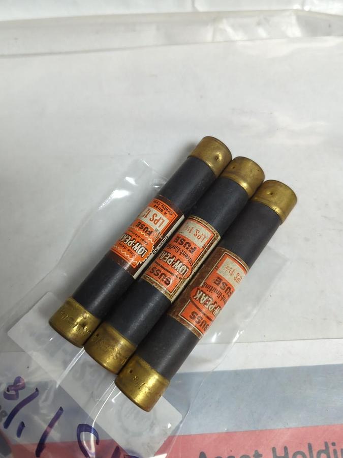 Used COOPER BUSSMANN,LPS-1-1/8,LOW-PEAK 1-1/8 AMP FUSE LOT OF 3 PRE-OWNED