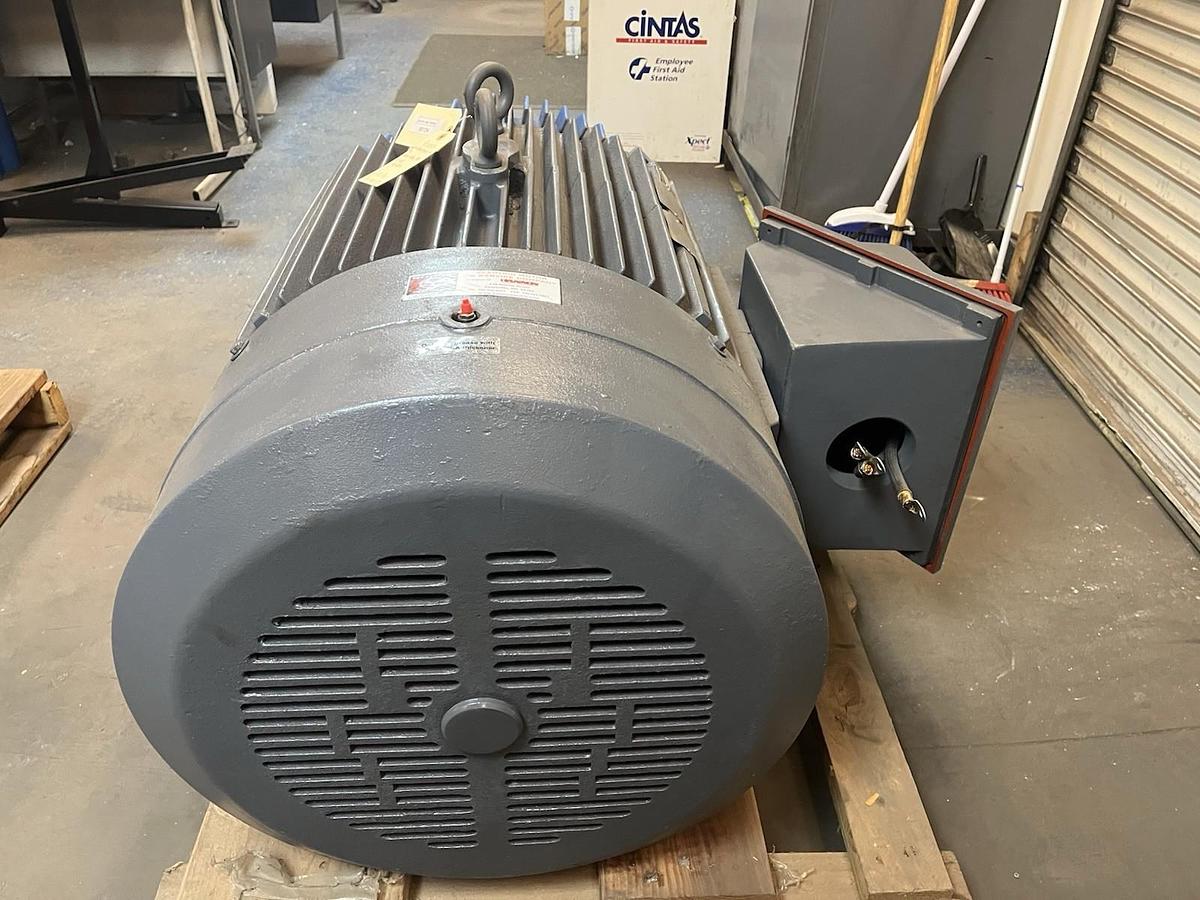 Used RELIANCE,150HP,XT DUTY MASTER AC MOTOR 1190RPM 460V 447TY