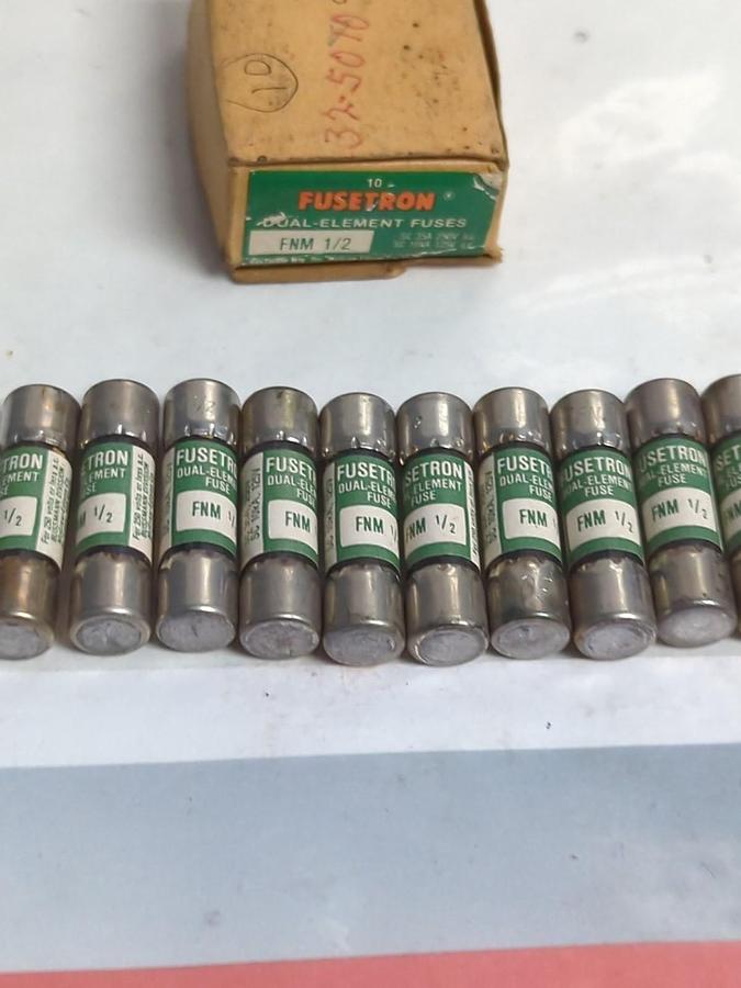 COOPER BUSSMANN,FNM-1/2,FUSETRON 1/2 AMP FUSES BOX OF 10 NOS