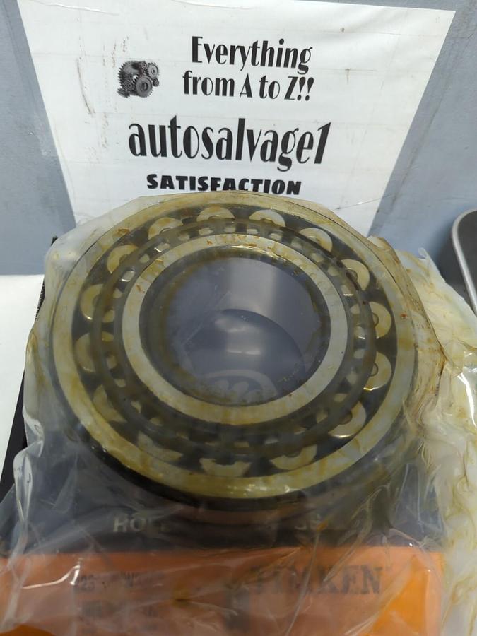 TIMKEN,22318EJW33C3,SPHERICAL ROLLER BEARING 90X190X64MM NOS