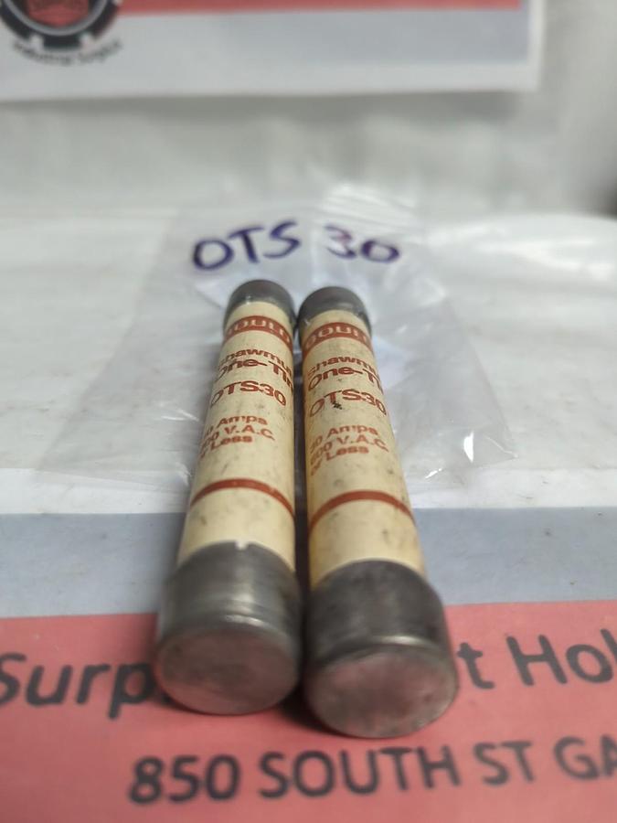 Used GOULD SHAWMUT,OTS30,ONE-TIME 30 AMP FUSE LOT OF 2 PRE-OWNED