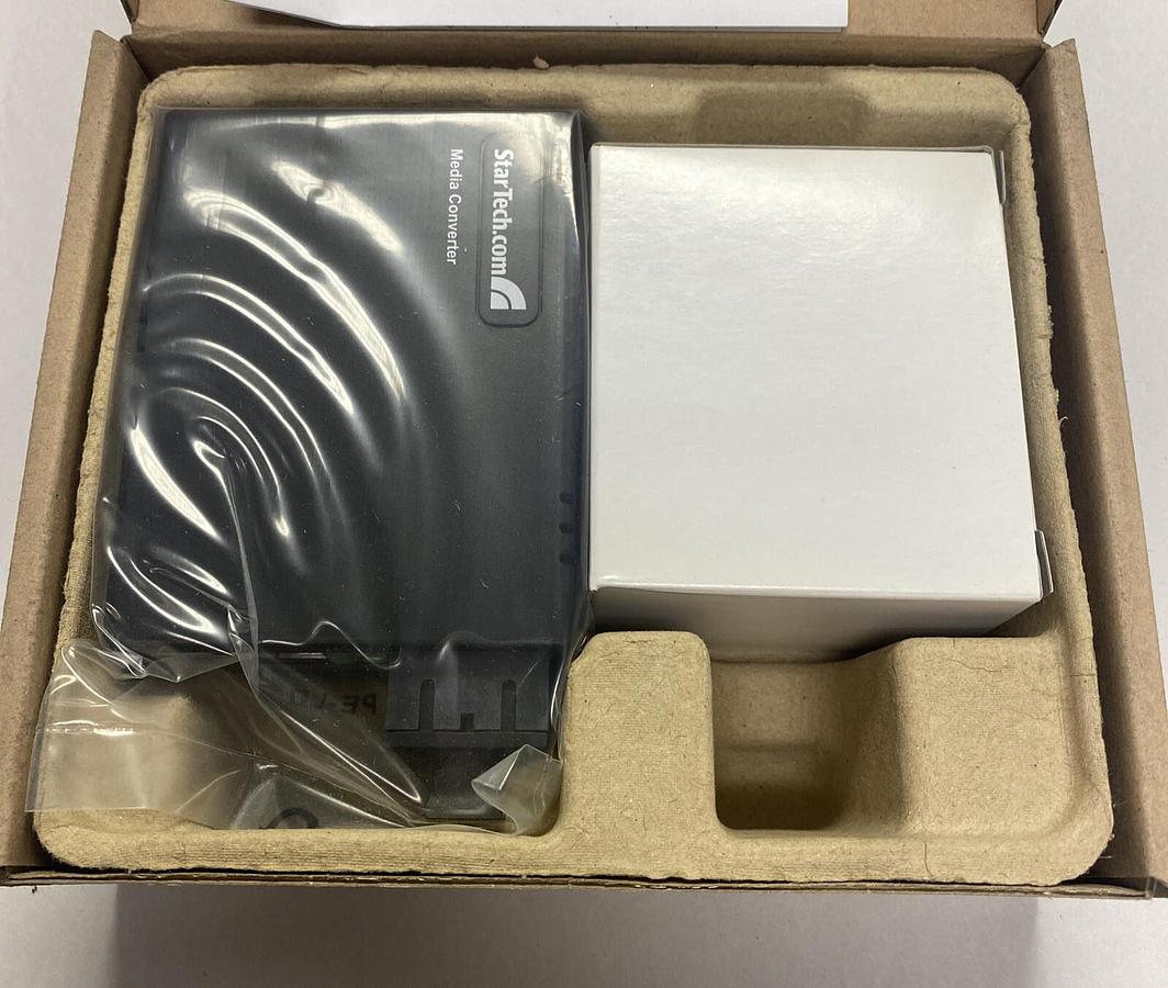 Used STARTECH,FMC-10/100-SC02,MEDIA CONVERTER MULTIMODE FIBER TO ETHERNET NEW