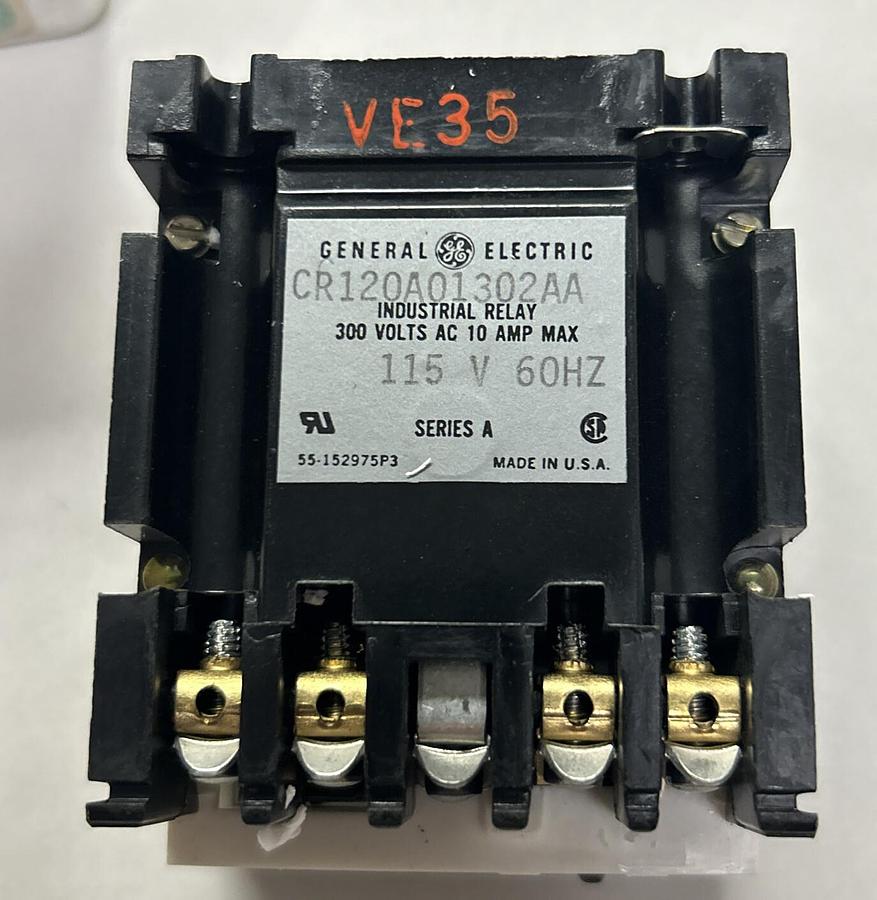 Used GENERL ELECTRIC,CR120A01302AA,RELAY 300V 10A NEW