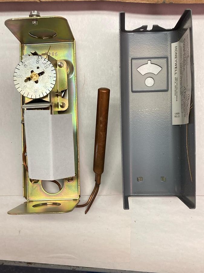 Honeywell,L4006A 1017,Hot Water Temperature Control