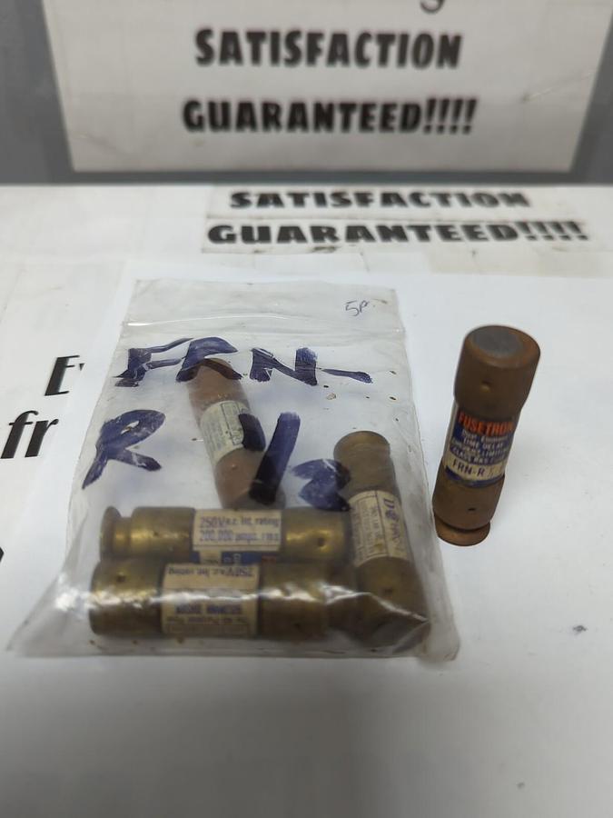 COOPER BUSSMANN,FRN-R 1/2,FUSETRON 1/2 AMP FUSES LOT OF 5 NOS