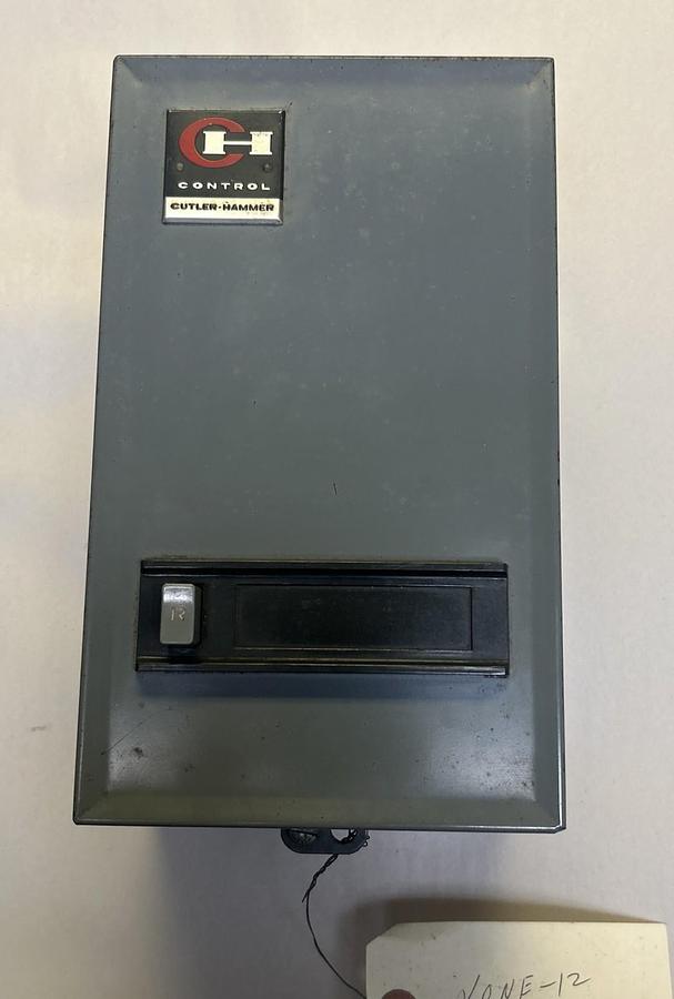 Used CUTLER-HAMMER,325KAL1,MOTOR STARTER SIZE 1 W/ ENCLOSURE