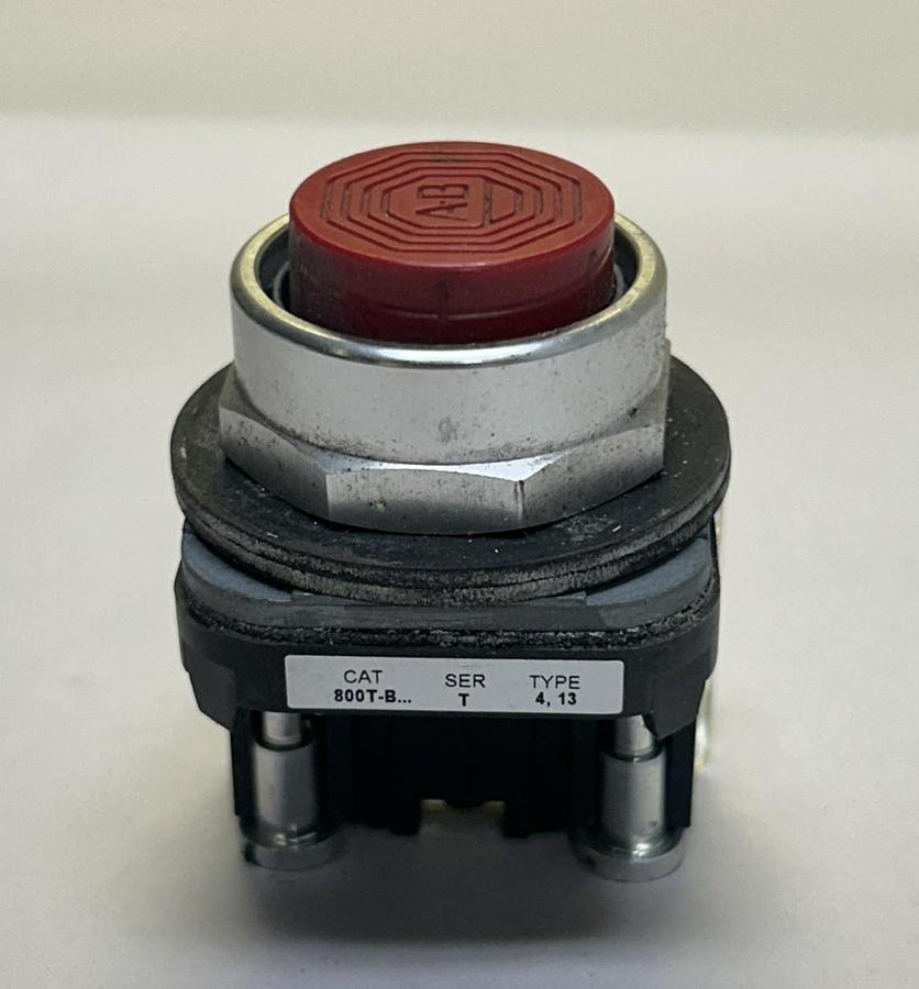 ALLEN BRADLEY,800T-B,RED PUSH BUTTON NOS
