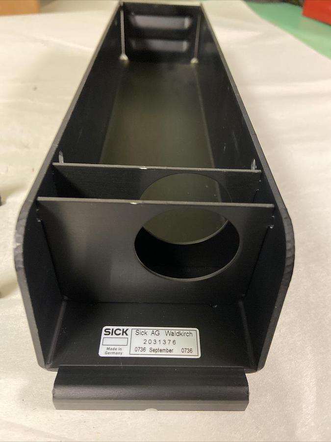 SICK,2-031-376 WSG-DSDT,WEATHER PROTECTIVE HOUSING No Hardware
