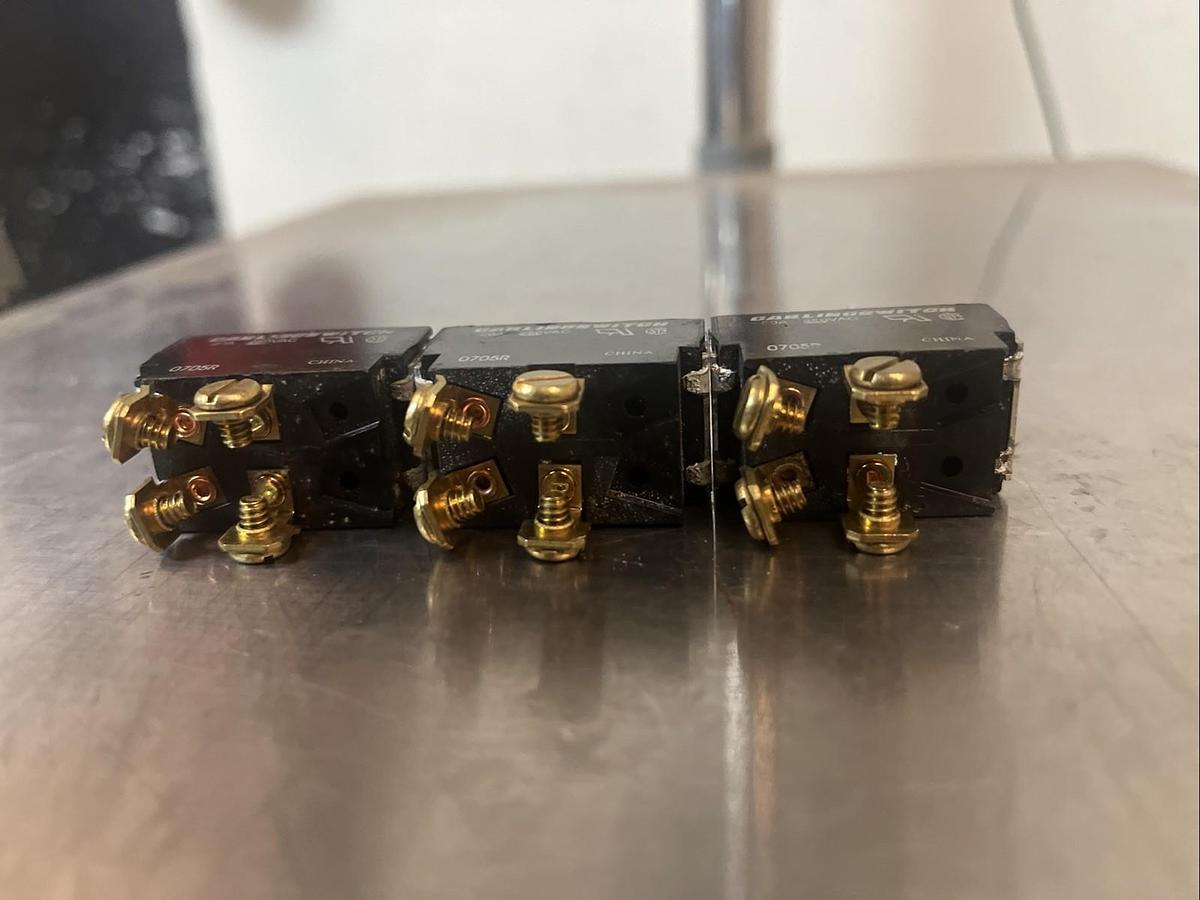 CARLING SWITCH,0705R,TOGGLE SWITCH 20A 250V LOT OF 3