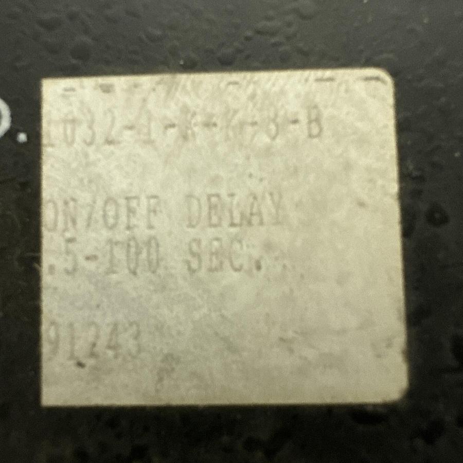 Used Kanson ISSC,1032-1-K-K-8-B,Solid State Timer Relay