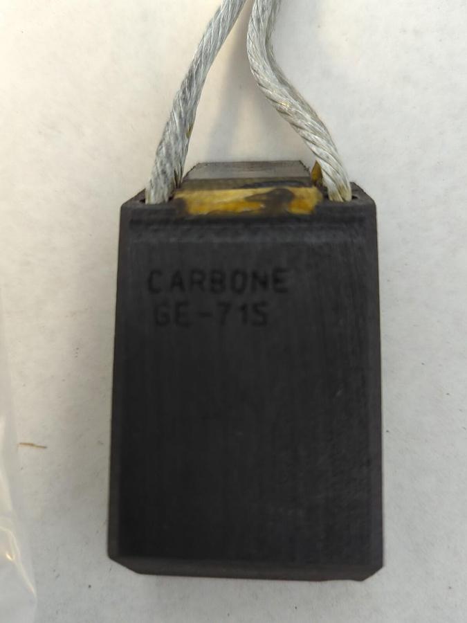 CARBONE,GE-715,CARBON MOTOR BRUSHES LOT OF 23 NOS