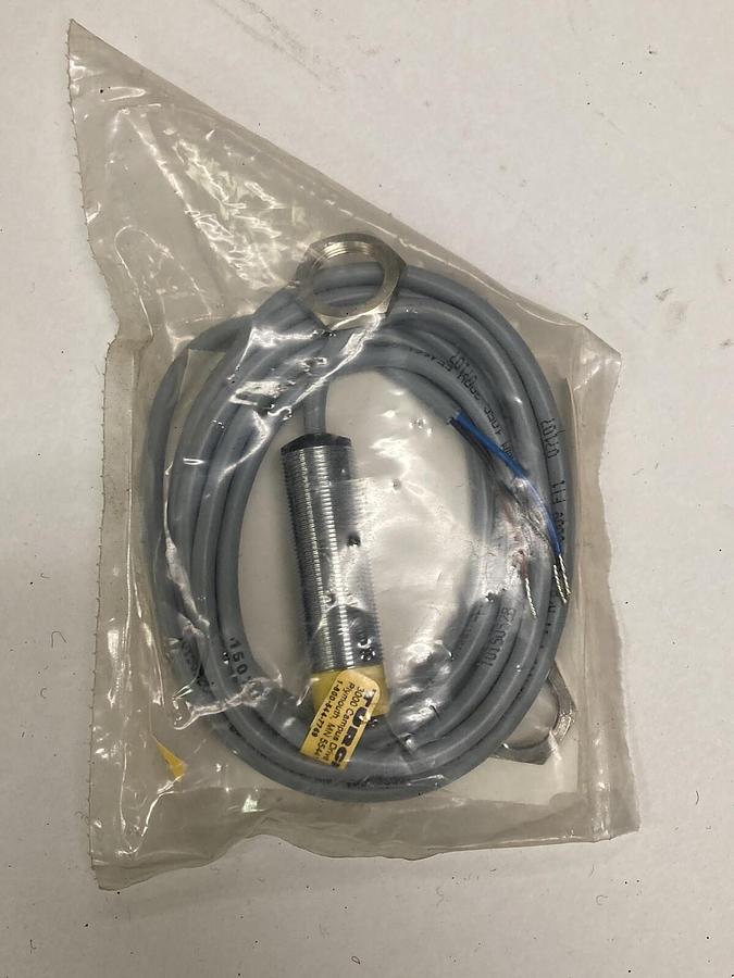 Used Turck,NI10-G18-AP6X,Inductive Sensor 60MM