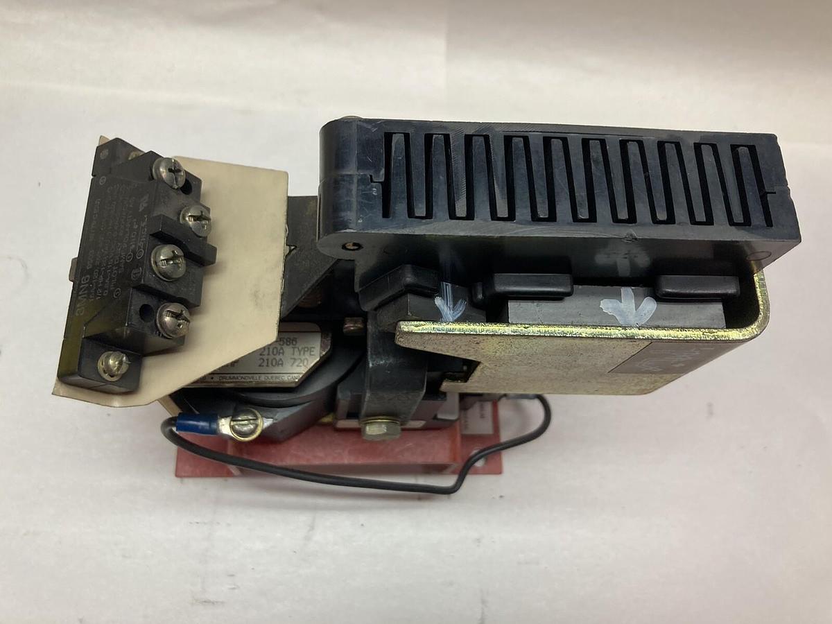 Siemens,14-193-825-586,DC Contactor TYPE 720 210A 240/500vdc 60/75hp COIL 125VDC