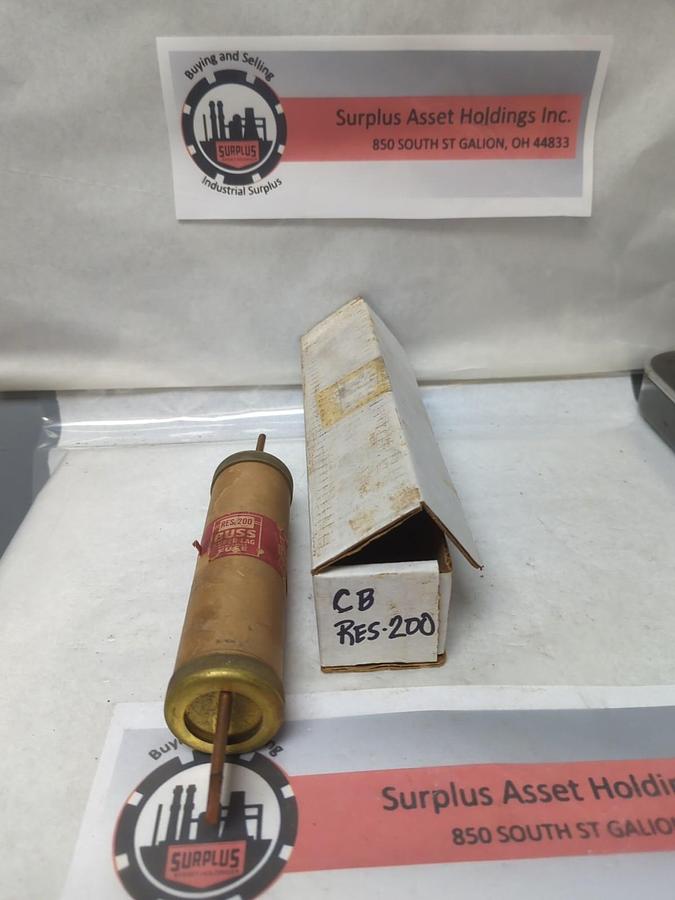 Used COOPER BUSSMANN,RES 200,SUPER-LAG RENEWABLE 200 AMP FUSE PRE-OWNED