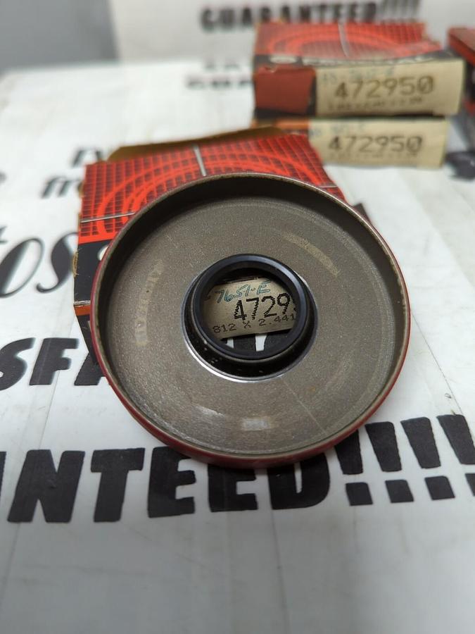 FEDERAL MOGUL,472950,OIL SEALS 0.812X2.441X0.375 LOT OF 5 NOS