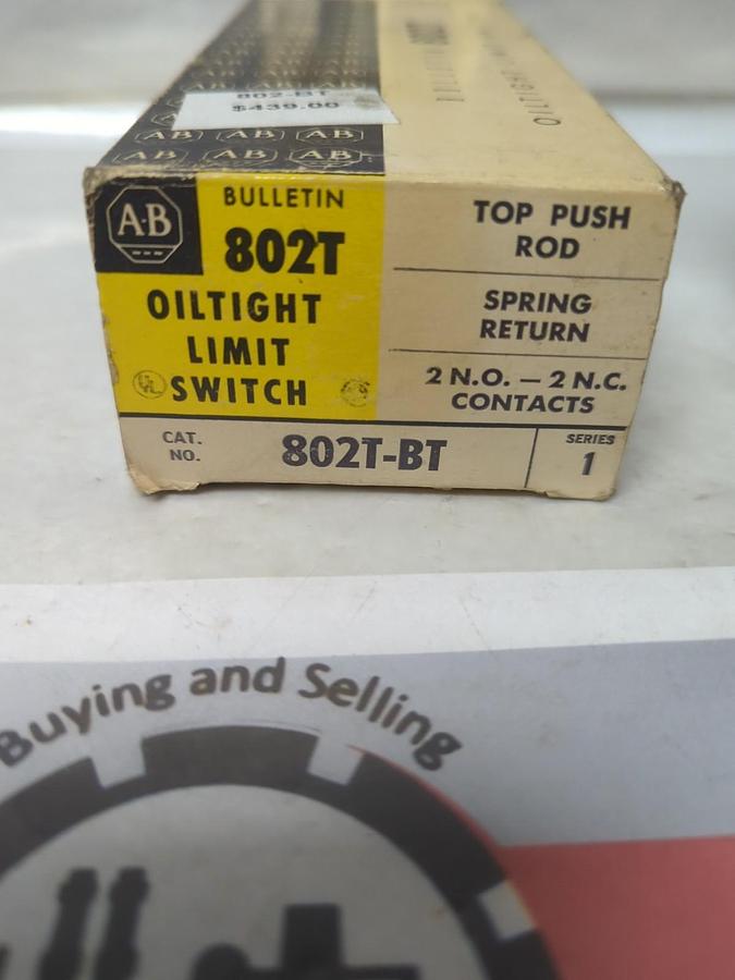 ALLEN-BRADLEY,802T-BT,OILTIGHT LIMIT SWITCH TOP PUSH ROD SPRING RETURN NOS