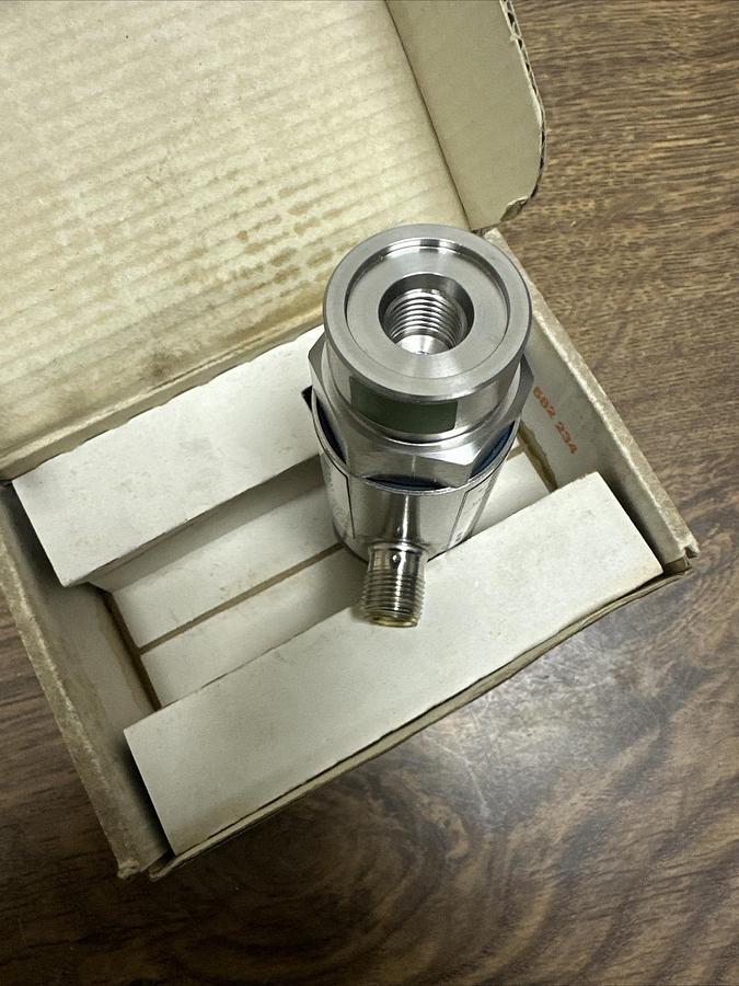 Efector,PN7302,Pressure Sensor