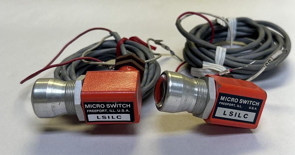 Used MICRO SWITCH,LSILC,PHOTOELECTRIC SENSOR LOT OF 2
