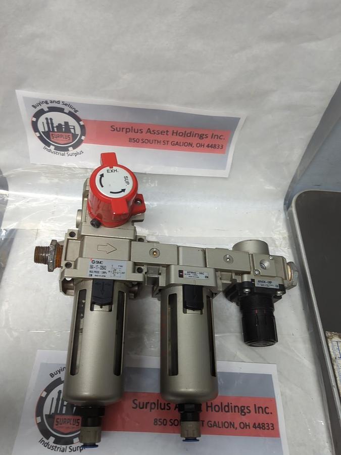Used SMC,INA-17-326AD,PNEUMATIC SEPERATOR/ACTUATOR ASSEMBLY PRE-OWNED