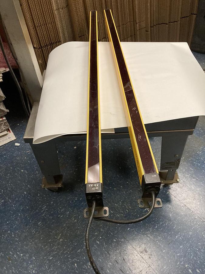 Used STI,MS46SR-30-1045-Q1-R-NC-FP-SC1 MS46-20-1045-Q1-X-SC1,Receiver & Transmitter