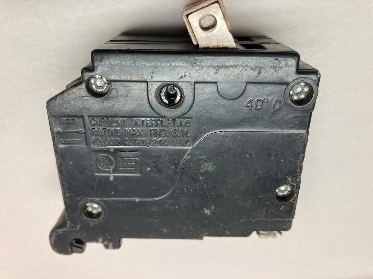 Used Cutler Hammer,AL-CU,2-Pole Metal Foot Circuit Breaker 30A Type CH