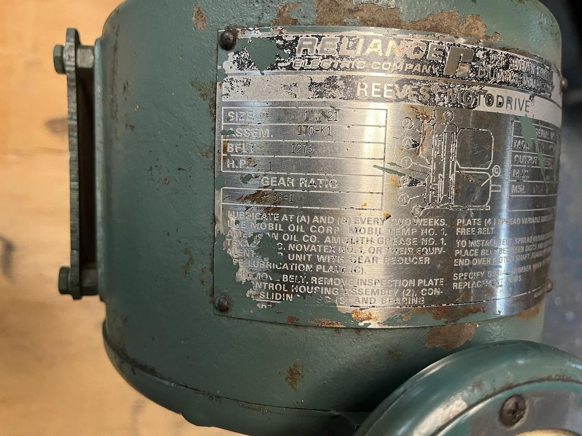 Used RELIANCE,1-W-21,REEVES MOTODRIVE GEAR RATIO 36 1HP WG21A REDUCER
