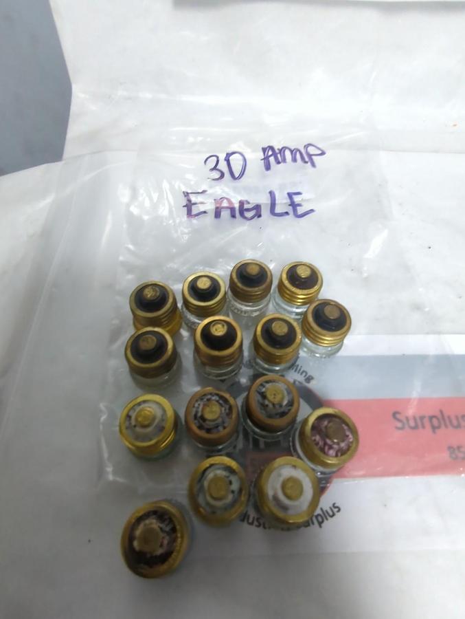 Used EAGLE,30 AMP,SCREW IN FUSE 30 AMP LOT OF 15 PRE-OWNED