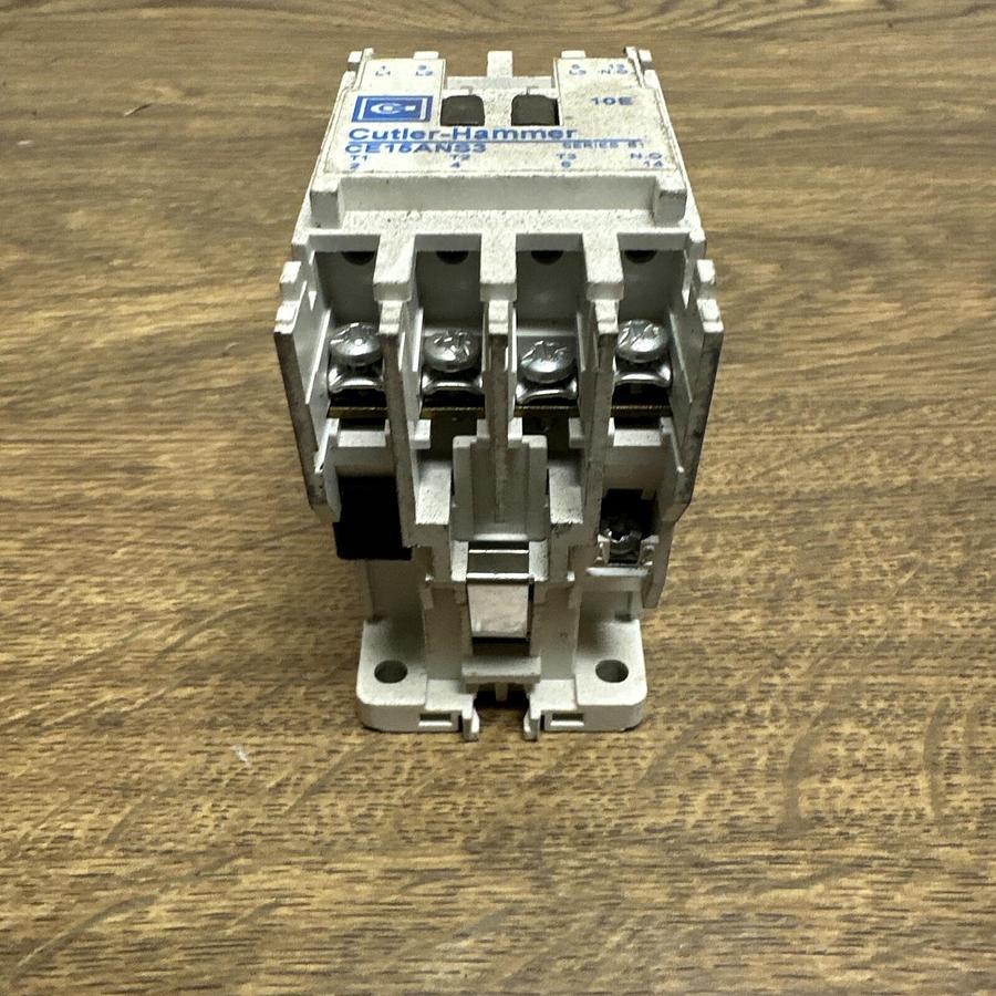 Used Cutler Hammer,CE15ANS3,Contactor