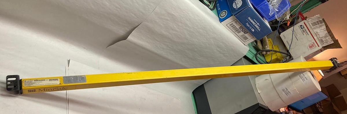 Used STI,MS4348BX,Safety Light Curtain Transmitter