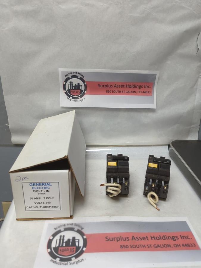 Used GENERAL ELECTRIC,THQB2130GF,CIRCUIT BREAKER  30AMP 2-POLE LOT OF 2 PRE-OWNED