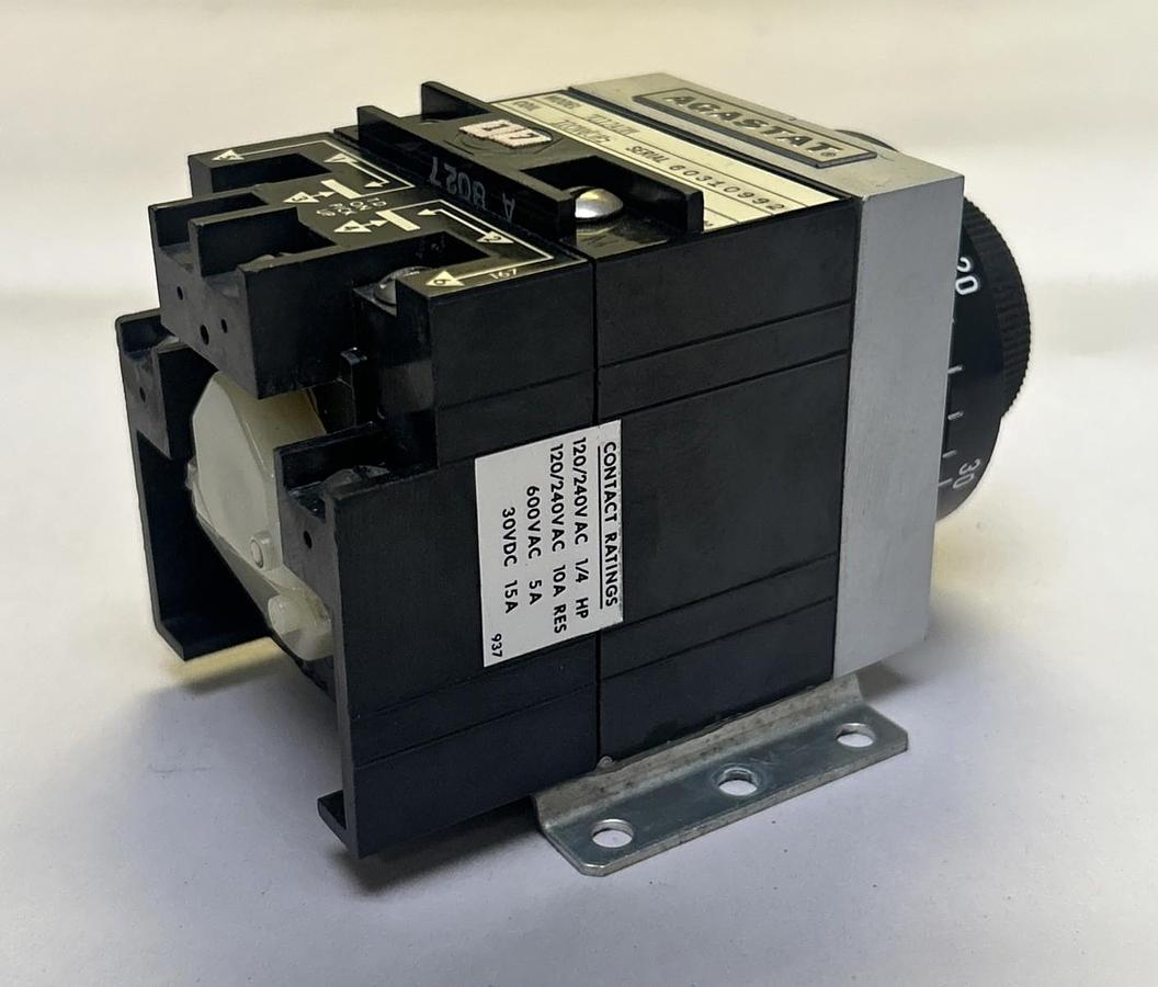 Used AGASTAT,7012ADM,TIME DELAY RELAY 5-50 SEC 120V