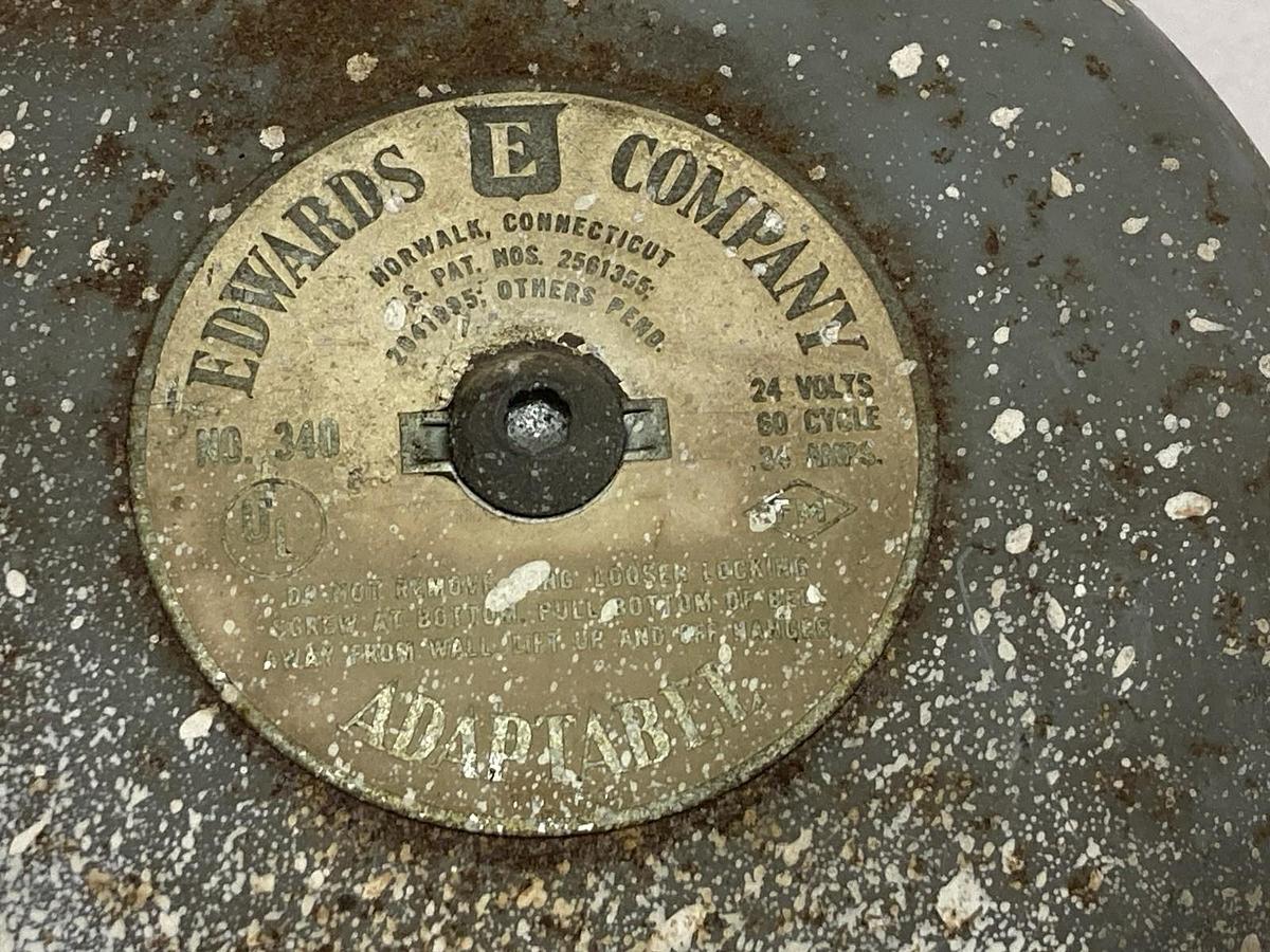 Used Edwards Company,No 340,Bell Alarm 24V 60 Cy 0.34A