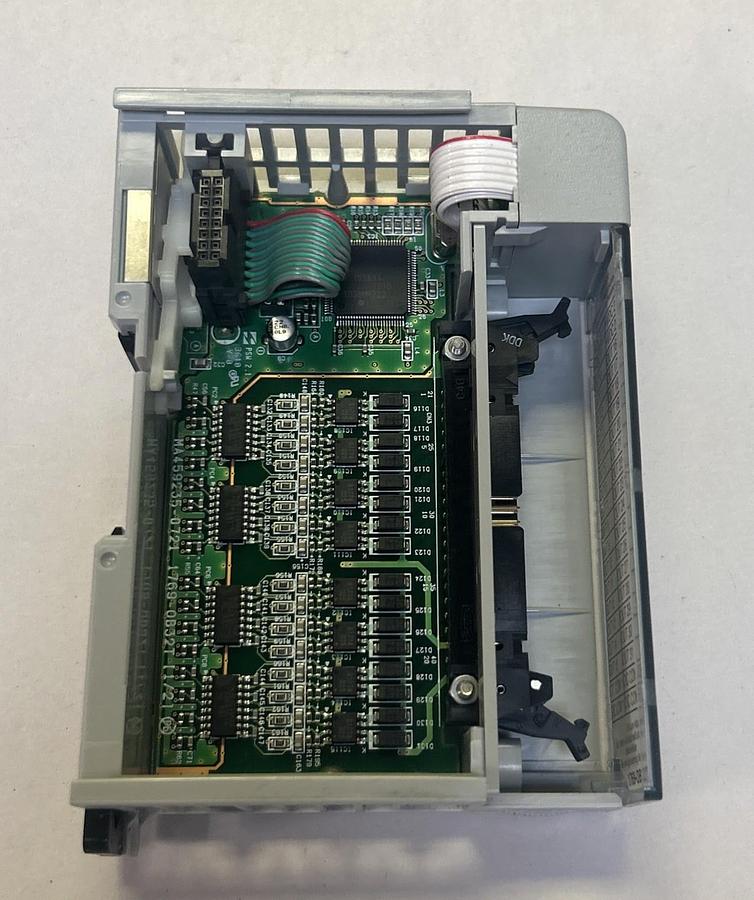 Used ALLEN BRADLEY,1769-OB32T,OUTPUT MODULE