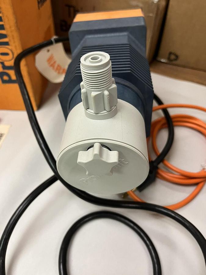 PROMINENT,G/4B0806PP1000D20000,METERING PUMP 115V 140 GPH