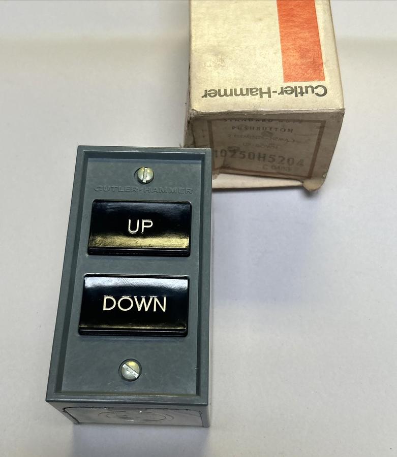 CUTLER-HAMMER,10250H5204,PUSHBUTTON STATION UP / DOWN NOS