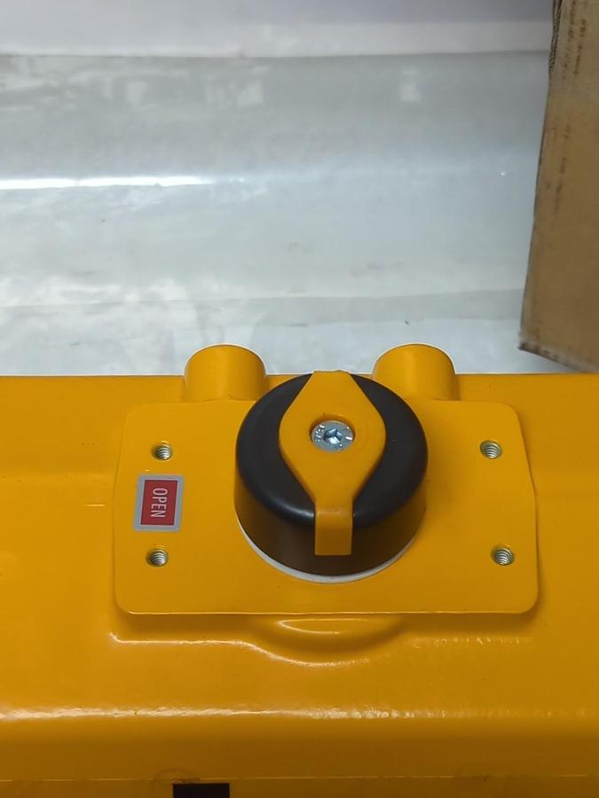 EL-O-MATIC,ED0200.U1A00A.22K0,PNEUMATIC VALVE ACTUATOR 8 BAR 116 PSI NOS