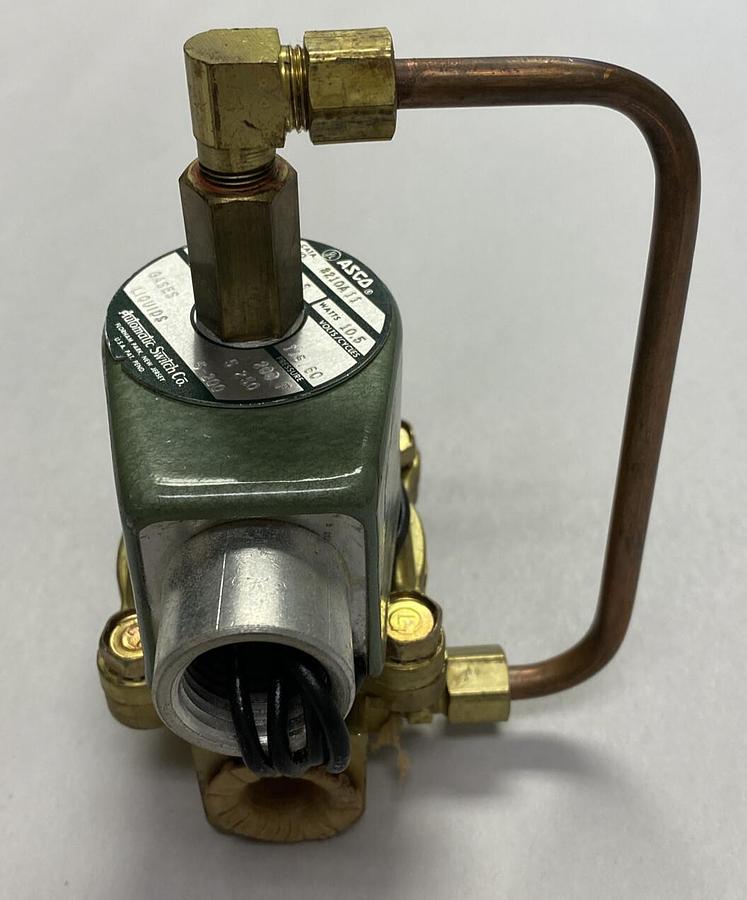 ASCO,8210A11,SOLENOID VALVE 3/8 INCH NEW NO BOX