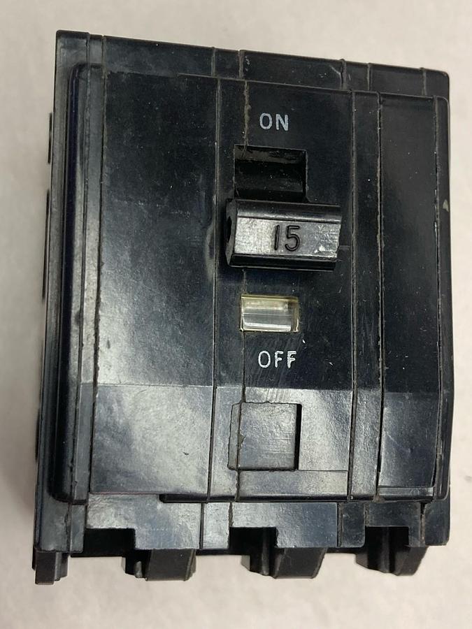 Used Square D,LL-2133,3-Pole Circuit Breaker 240Vac Type QO