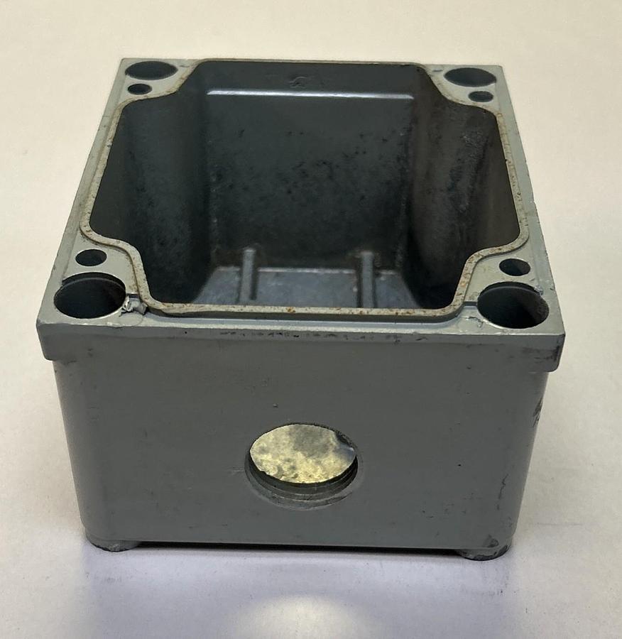 Used GE,CR2940BC201A,ENCLOSURE CONTROL BOX