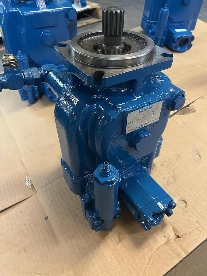 Used VICKERS,PVH74C-RF-2S-10-CM7-31,HYDRAULIC PISTON PUMP 21-37352