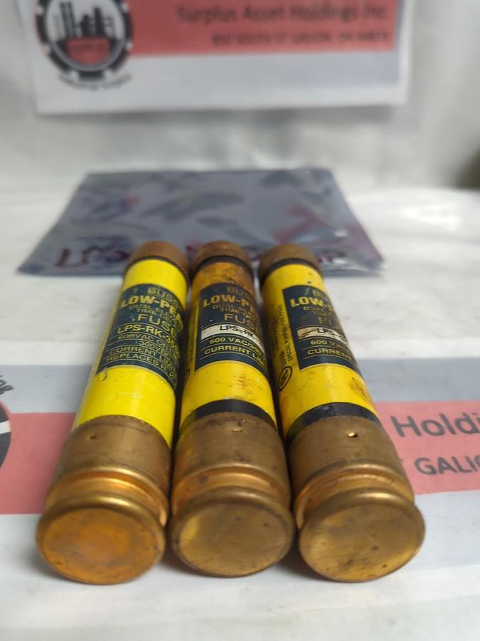 Used COOPER BUSSMANN,LPS-RK-35SP,LOW-PEAK 35 AMP FUSE LOT OF 3 PRE-OWNED