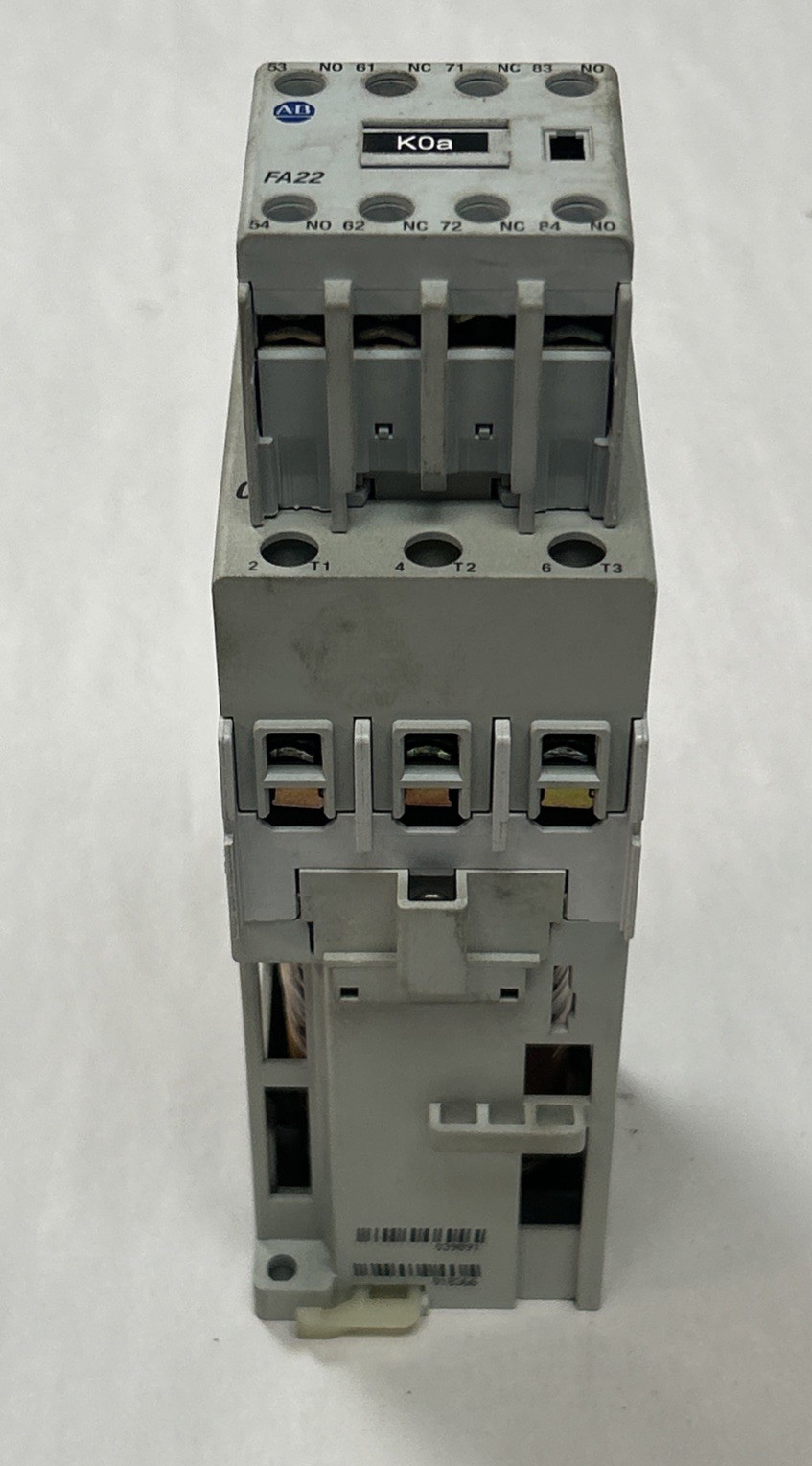 Used ALLEN BRADLEY,100-C43ZQ00,CONTACTOR 24VDC COIL