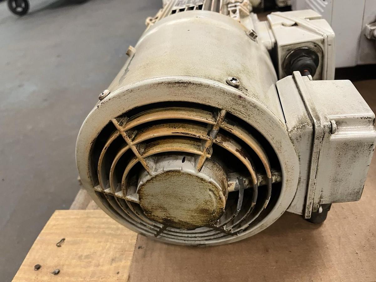 Used SIEMENS,KAF49-LE1LH4VF,GEARMOTOR, RATIO 16.34 91.8RPM