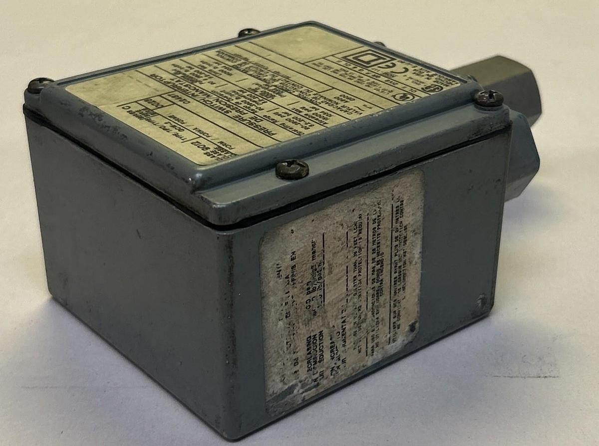 Used SQUARE D,9012GCW2,PRESSURE SWITCH