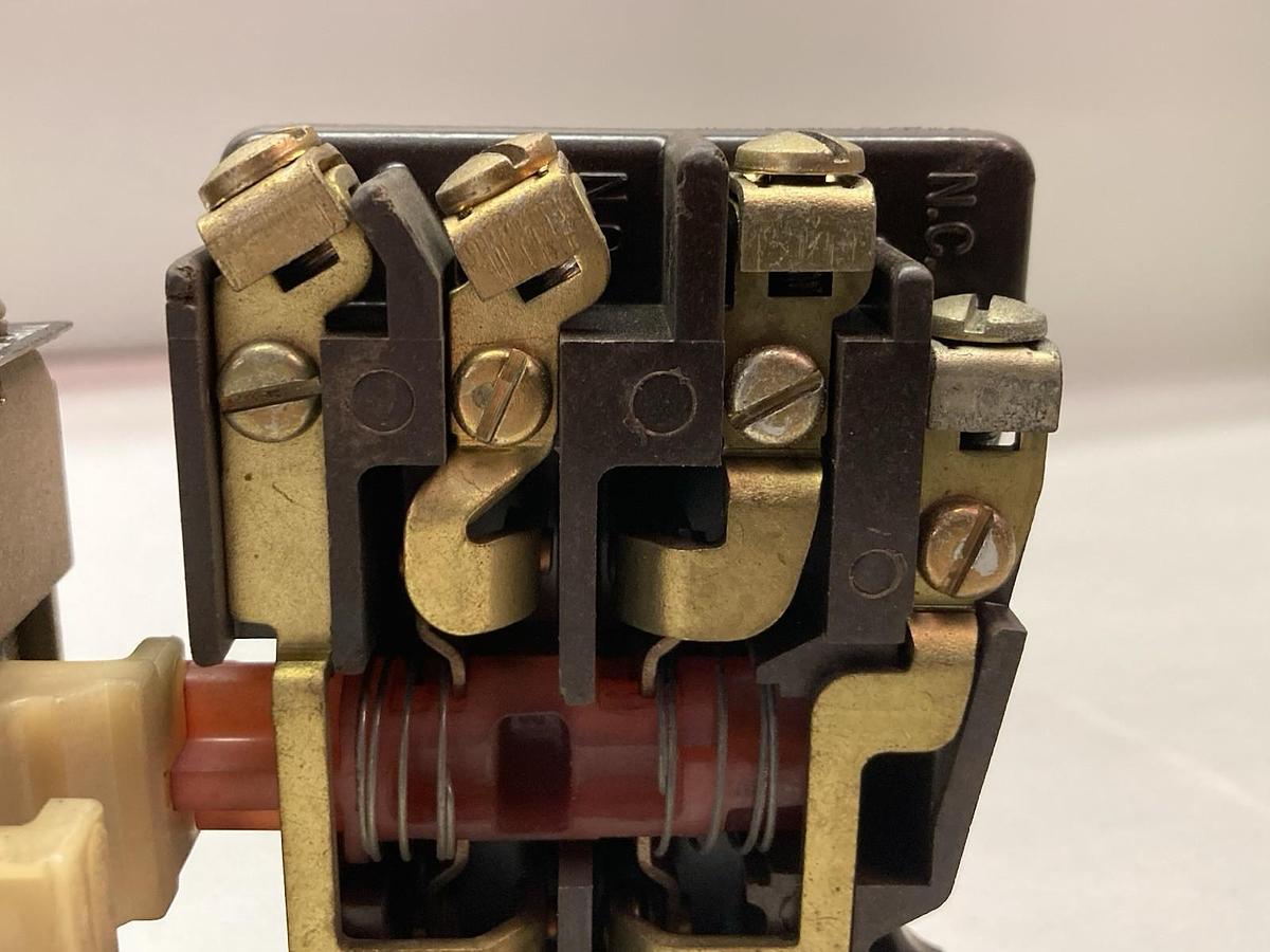 Used Clark Control,Type PMS,Slim Jim Relay 600Vac Max
