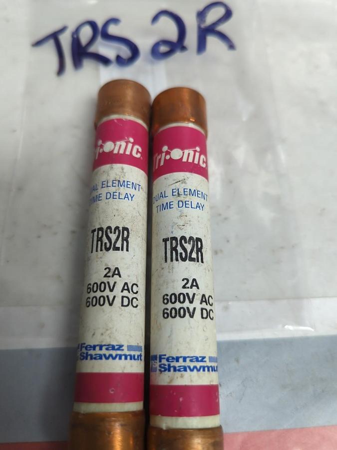Used FERRAZ SHAWMUT,TRS2R,TRI-ONIC 2 AMP FUSE LOT OF 2 PRE-OWNED
